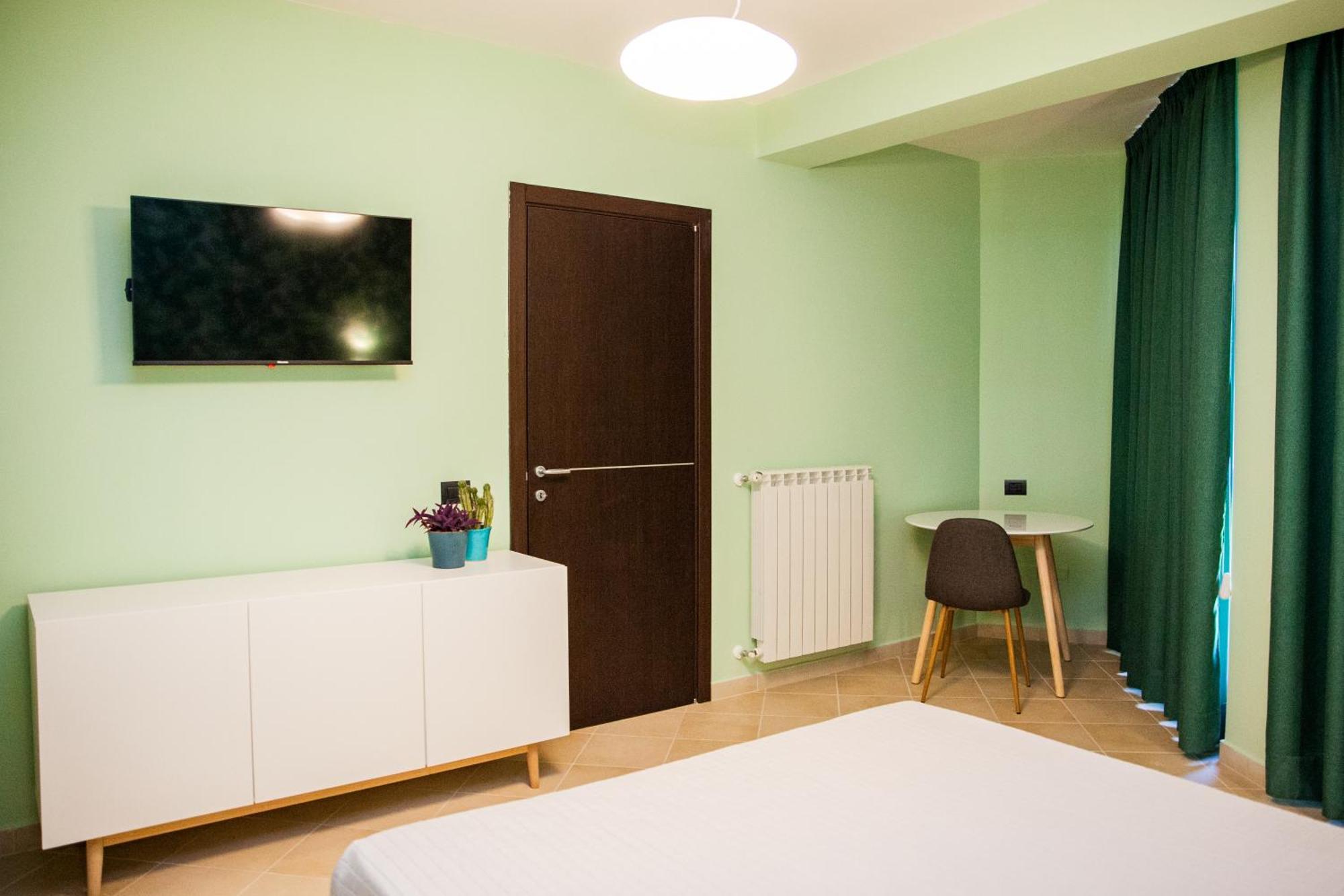 Bed and Breakfast Le Colonne Кассино Экстерьер фото