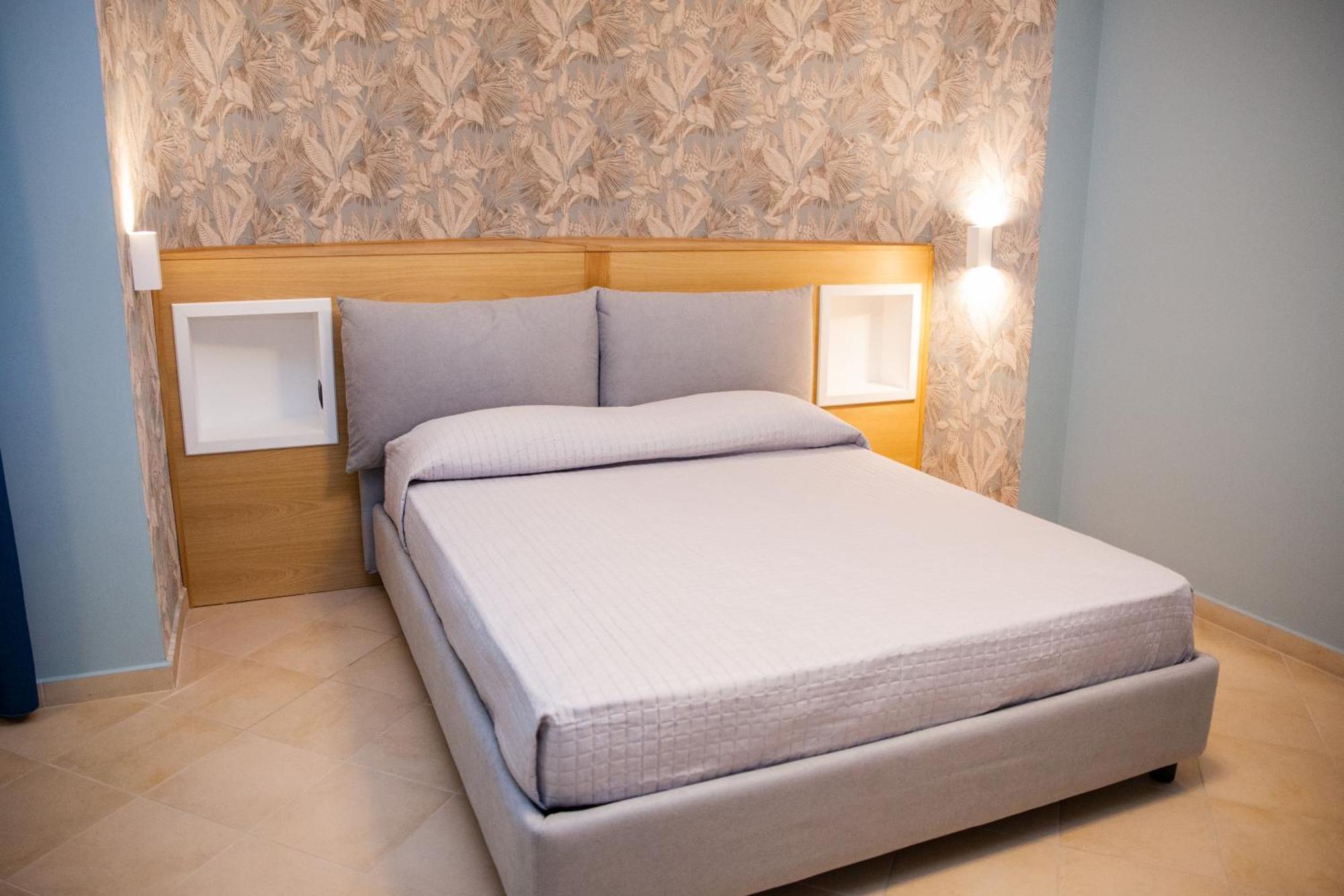 Bed and Breakfast Le Colonne Кассино Экстерьер фото