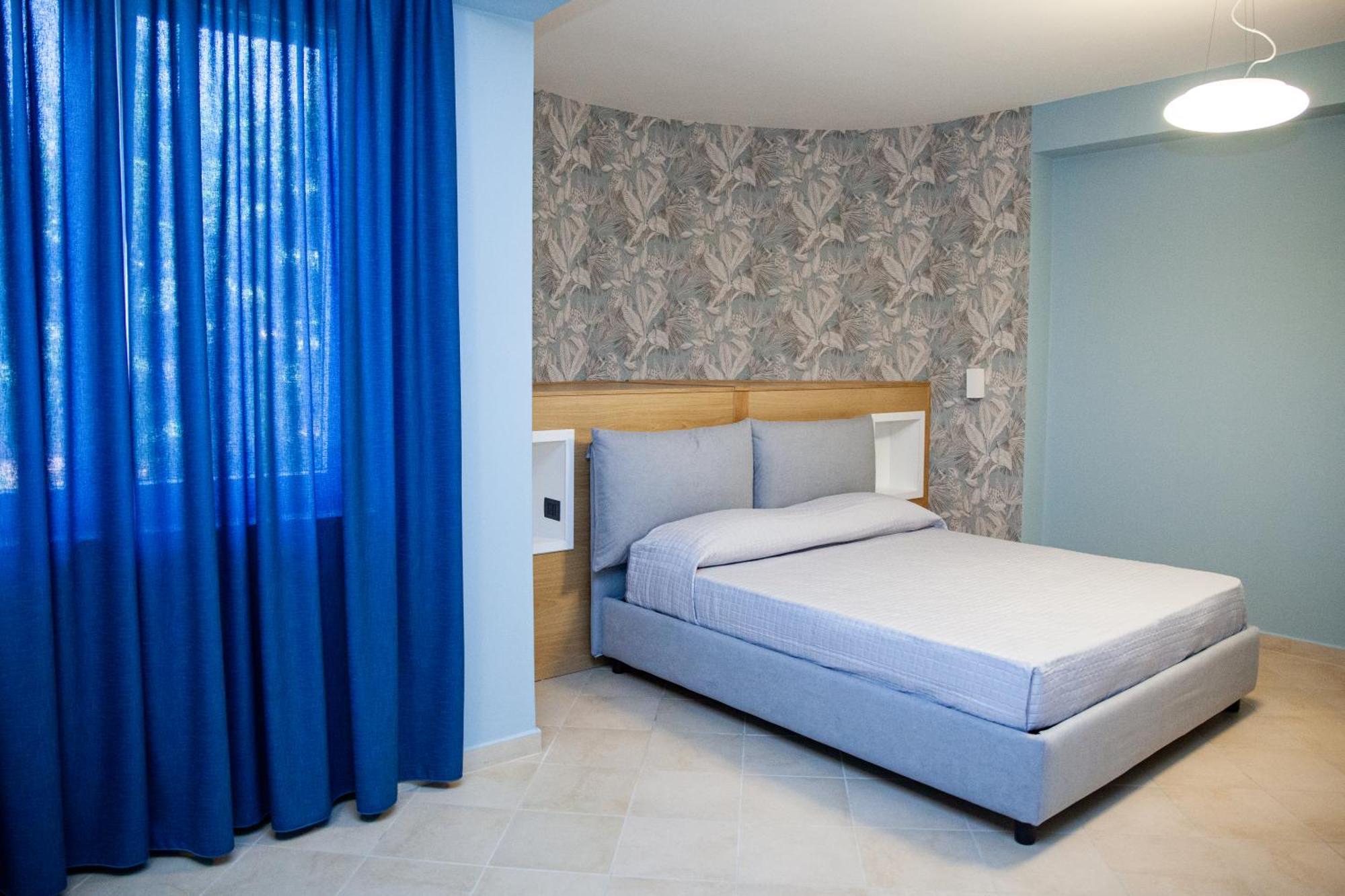 Bed and Breakfast Le Colonne Кассино Экстерьер фото